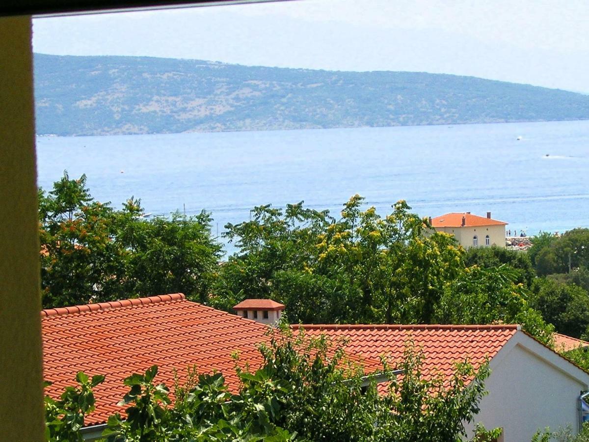 Apartmani Krajinovic Krk Town Exteriör bild